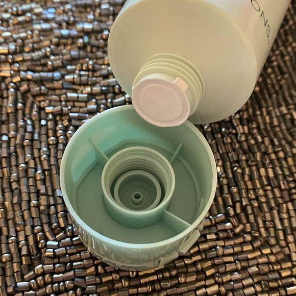 💚 JAN MARINI > MARINI SKINSOLUTIONS 💚 Tinted SPF 45 - Picture 8 of 8